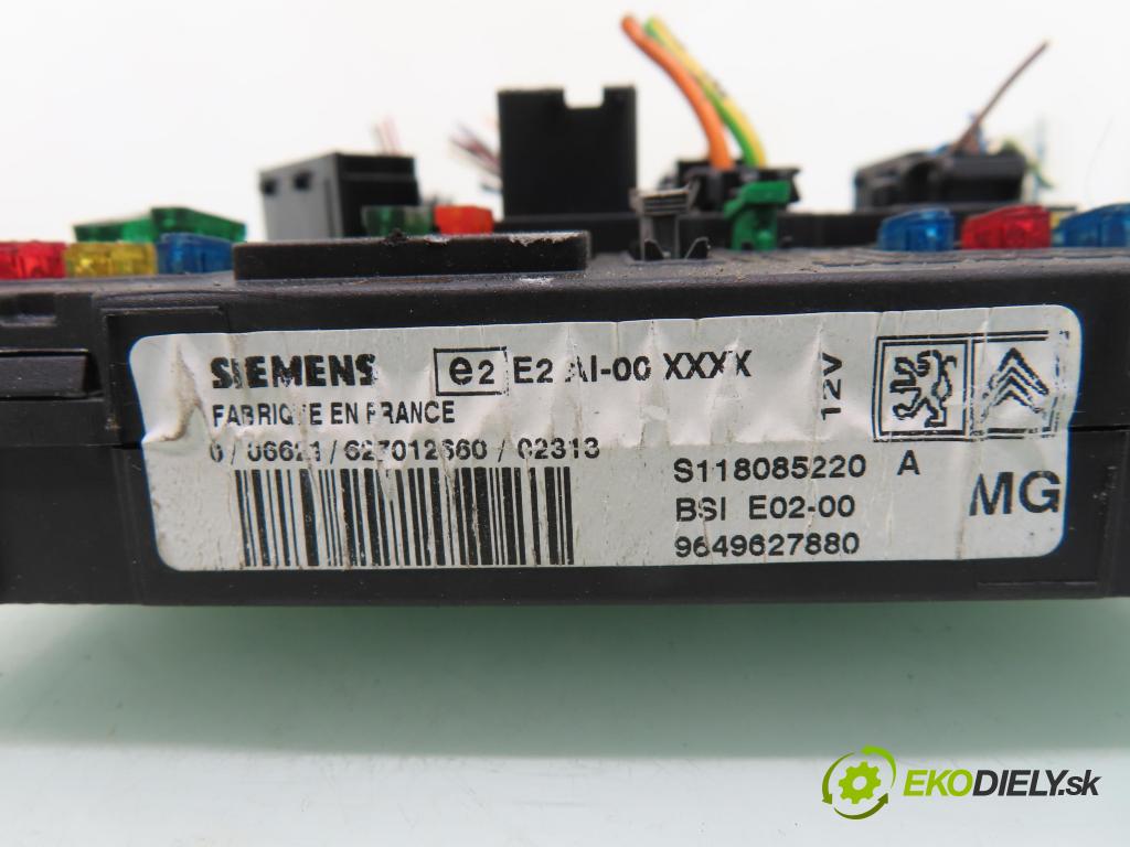 PEUGEOT 206 liftback (2A/C) HB 2003 55,00 1.4 75 - KFW 1360,00 MODUL BSI S118085220A ; 9649627880