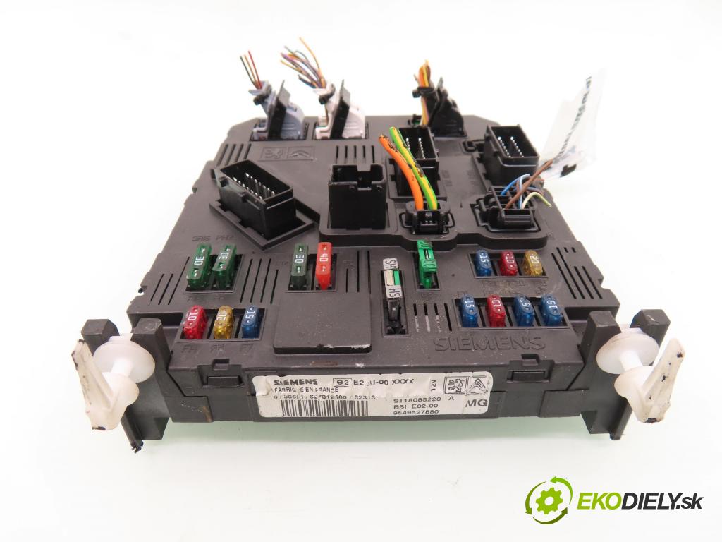 PEUGEOT 206 liftback (2A/C) HB 2003 55,00 1.4 75 - KFW 1360,00 MODUL BSI S118085220A ; 9649627880
