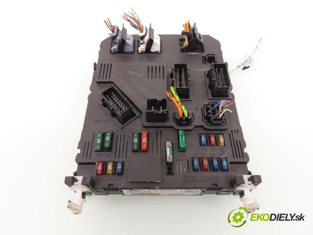 PEUGEOT 206 liftback (2A/C) HB 2003 55,00 1.4 75 - KFW 1360,00 MODUL BSI S118085220A ; 9649627880