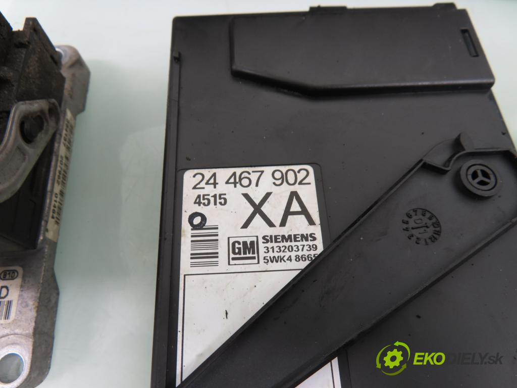 OPEL CORSA C (X01) HB 2003 55,00 1.2 16V 75 - Z 12 XE 1199,00 spinačka / imobilizéra IMMO / Riadiaca jednotka 0261207962 ; 55350552 ; 90589313