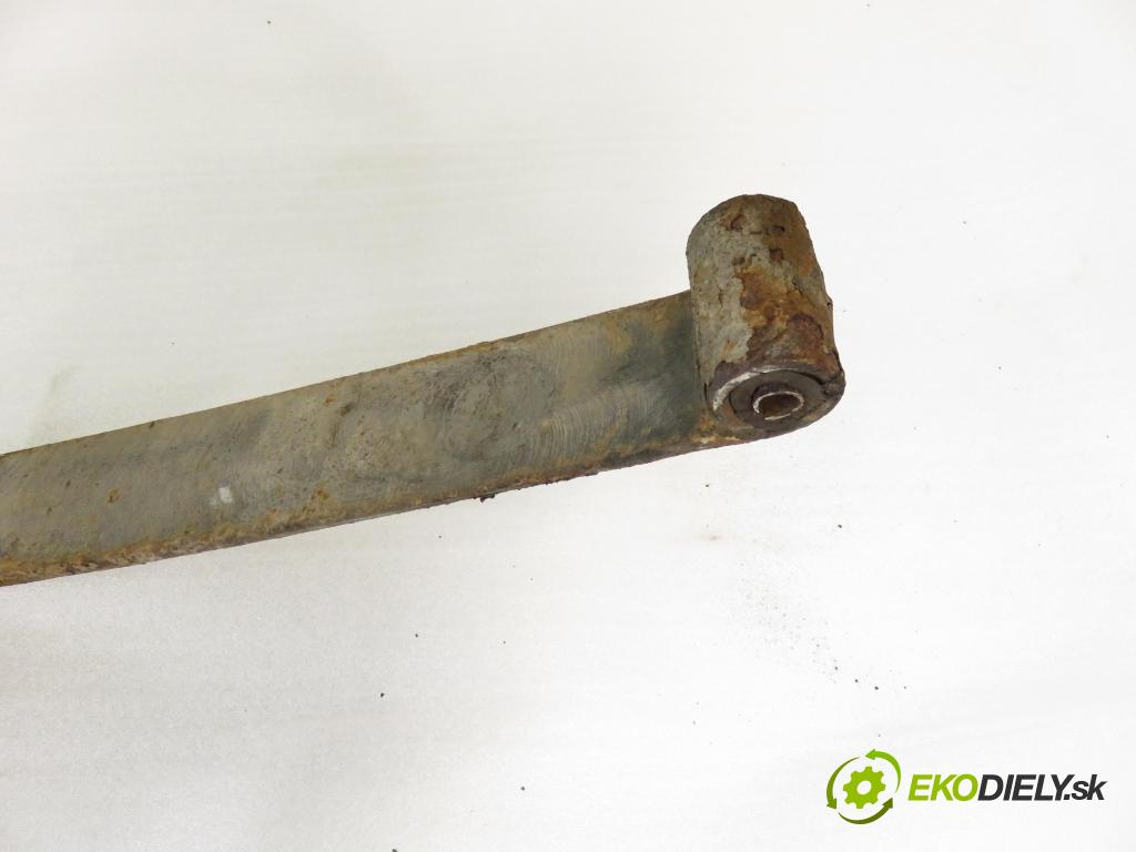 DODGE CARAVAN (RG_) VAN 2005 134,00 3.3 - EGA 3301,00 Listové pero zadné