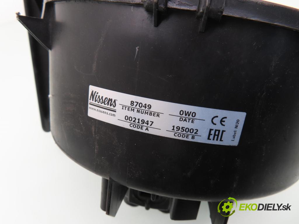 OPEL VECTRA C (Z02) LIFTBACK 2003 74,00 1.6 16V - Z 16 XE 1598,00 Ventilátor vetráku 87049