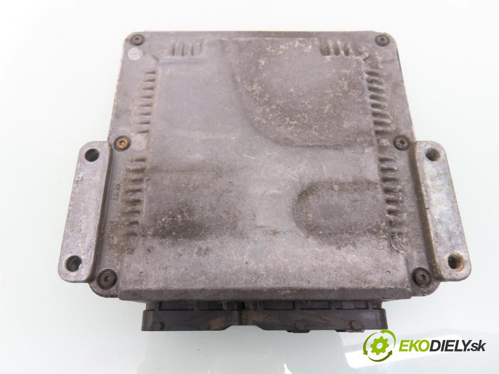 CHRYSLER VOYAGER IV (RG, RS) VAN 2002 105,00 2.5 CRD 143 - ENJ 2499,00 Riadiaca jednotka Motor 0281010814 ; P04727664AD