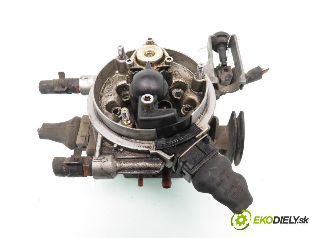 VW POLO (6N1) HB 1995 40,00 1.3 55 - ADX 1296,00 Vstrek 0438201521 ; 0132008601