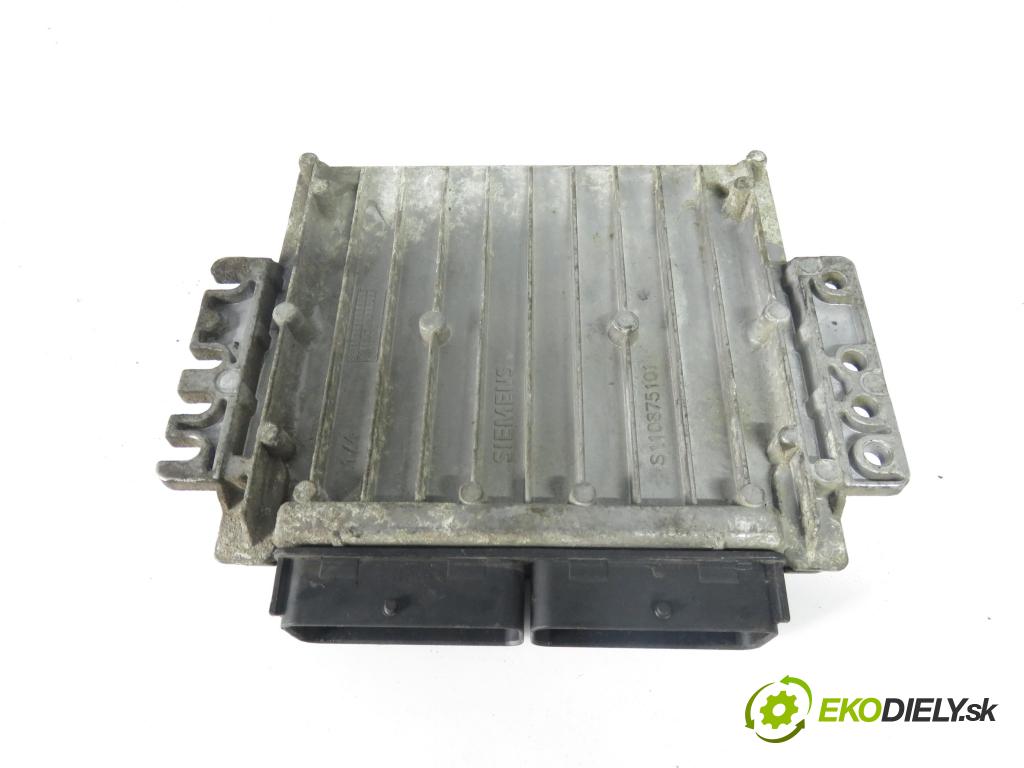 RENAULT SCENIC I (JA0/1_) MINIVAN 2001 79,00 1.6 - K4M 706 1598,00 Riadiaca jednotka Motor S118301104 ; 8200124318