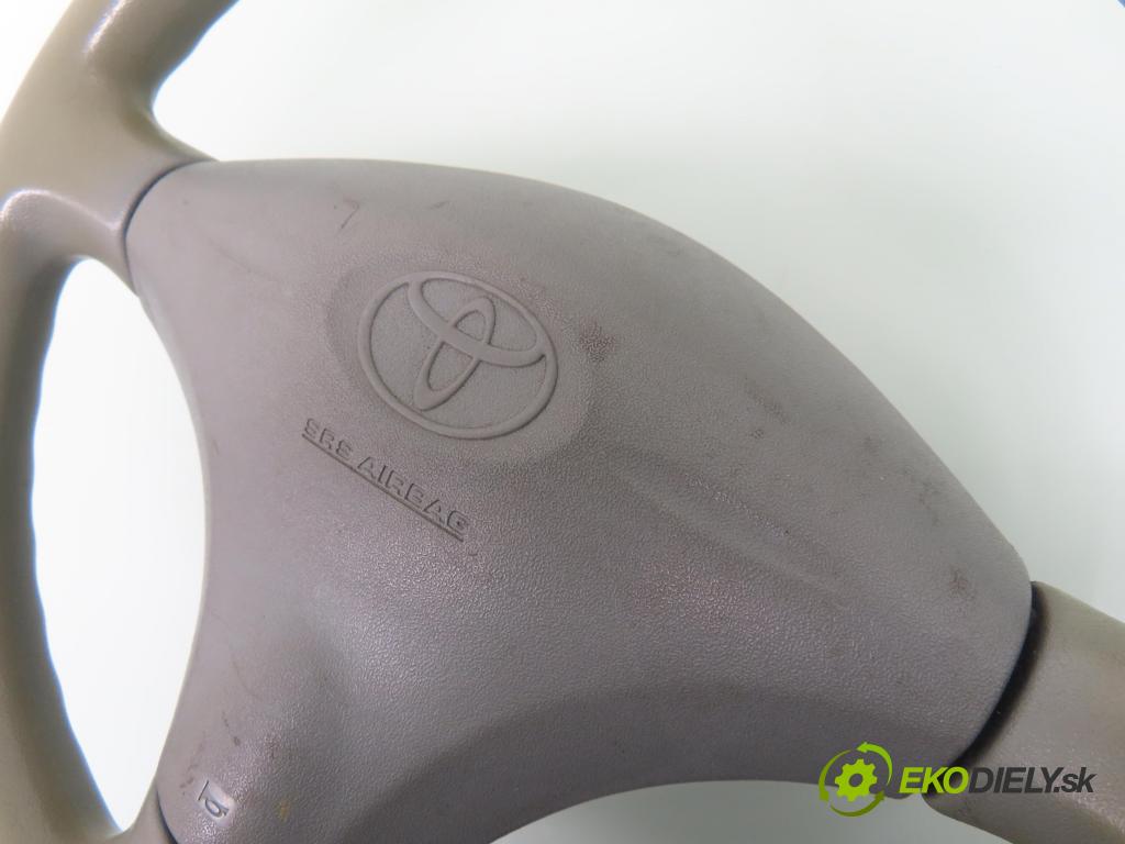 TOYOTA YARIS (_P1_) HB 1999 50,00 1.0 VVT- i 68 - 1SZ-FE 998,00 Volant  (Volant)