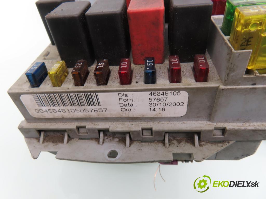 FIAT STILO (192_) HB 2002 76,00 1.6 16V 103 - 182 B6.000 1596,00 spinačka / imobilizéra IMMO / Riadiaca jednotka IAW5NFT1 ; 1FCF10849AG ; 46797602
