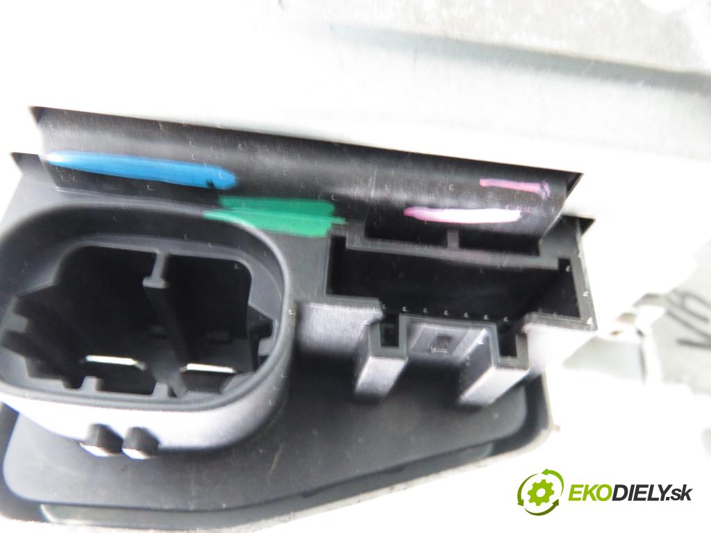 RENAULT MEGANE II (BM0/1_, CM0/1_) HB 2002 83,00 1.6 16V 113 - K4M 760 1598,00 serv/podporovanie elektrické 8200246631B ; 50300374