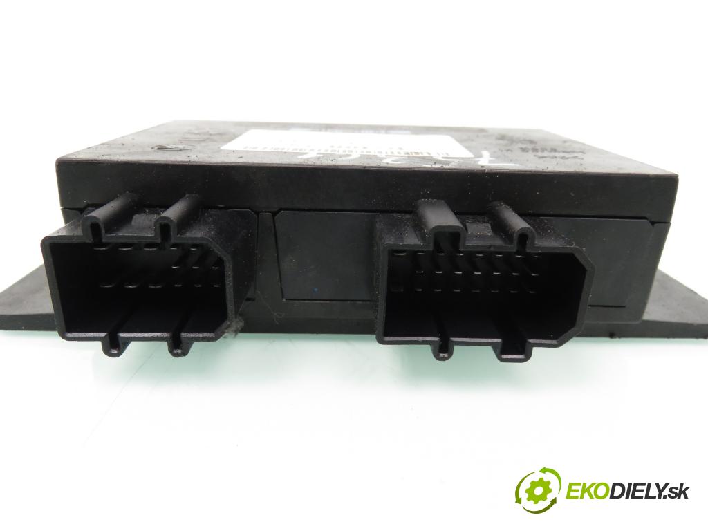 VW PASSAT B5 (3B2) SEDAN 1997 74,00 1.6 - ADP 1595,00 MODUL komfortu 3B0959796