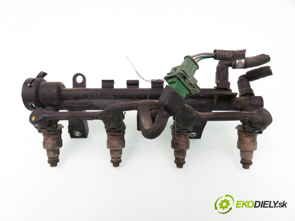 PEUGEOT PARTNER Skrzynia (5_, G_) KOMBIVAN 1998 55,00 1.4 - KFX (TU3JP) 1361,00 lišta vstřikovací 9619012480 ; 9623488380 (Vstřikovací lišty)