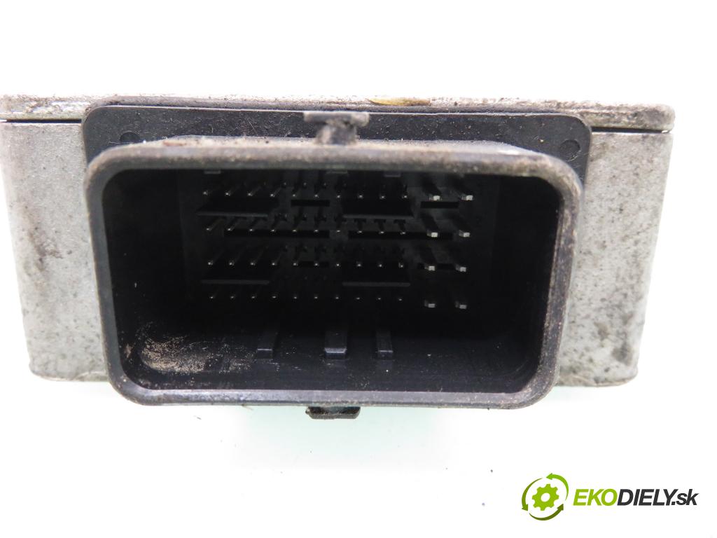 PEUGEOT 206 liftback (2A/C) HB 2003 55,00 1.4 i 75 -  KFX 1361,00 řídící jednotka LPG 67R014903 ; 110R004904 ; 10R036616