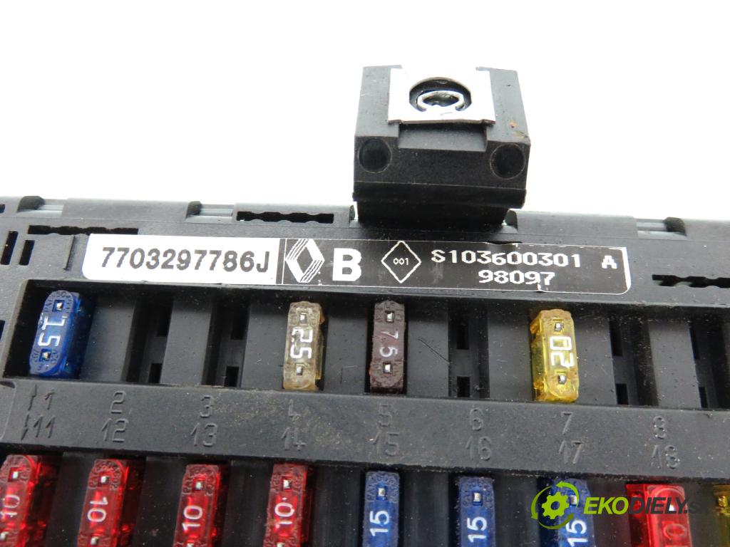 RENAULT MEGANE Scenic (JA0/1_) MINIVAN 1998 66,00 1.6 e (JA0F) - K7M 703 1598,00 MODUL BSI 7703297786J ; S103600301A