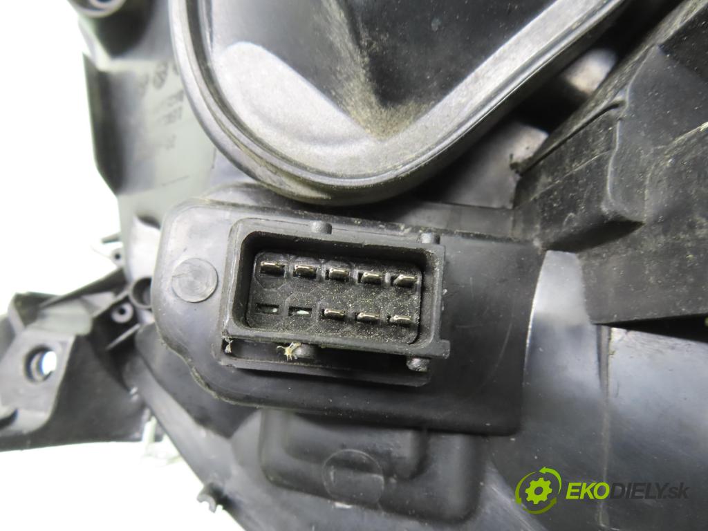 OPEL SIGNUM HB 2003 129,00 2.0 Turbo - Z 20 NET 1998,00 světlo LP 