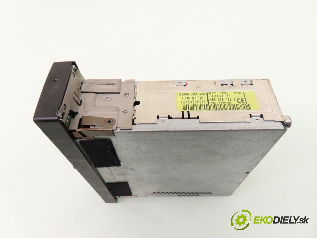 AUDI A3 (8L1) HB 1998 74,00 1.6 - AKL 1595,00 RADIO Modul 4B0035152B