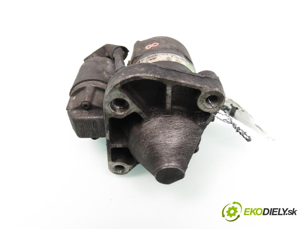 RENAULT SCENIC I (JA0/1_) MINIVAN 2000 70,00 1.4 16V (JA0D, JA1H, Ja0W, JA10) - K4J 714 1390,00 startér 105119F ; D7E22 (Startéry)