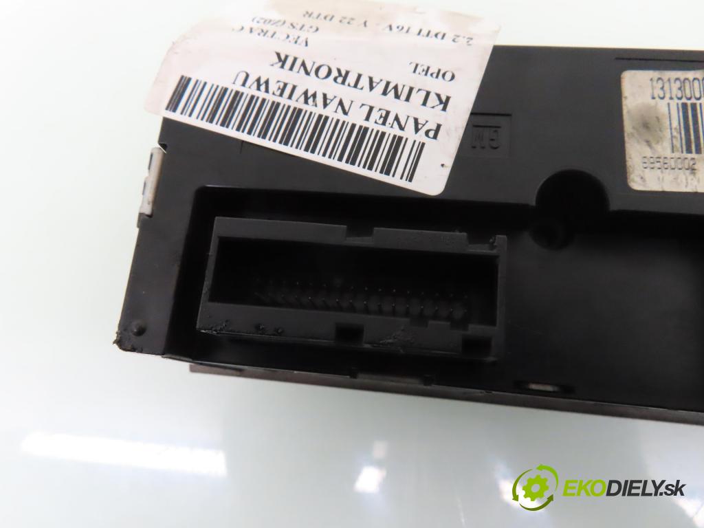 OPEL VECTRA C GTS (Z02) HB 2003 86,00 2.2 DTI 16V 117 - Y 22 DTR 2172,00 Panel kúrenia KLIMATRONIK 13130001 ; 13128712