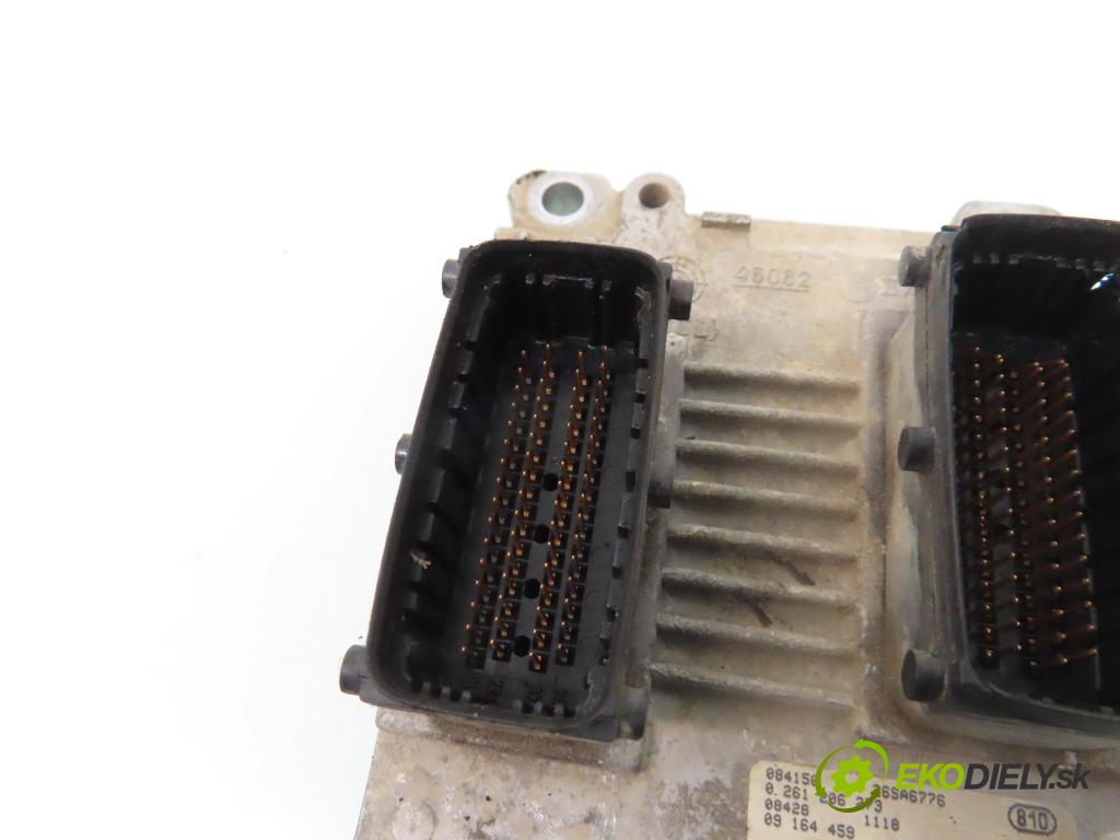 OPEL AGILA (A) (H00) HB 2000 43,00 1.0 12V - Z 10 XE 973,00 Riadiaca jednotka Motor 0261206273 ; 09164459