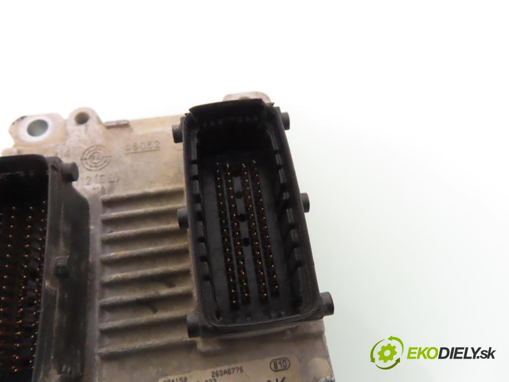 OPEL AGILA (A) (H00) HB 2000 43,00 1.0 12V - Z 10 XE 973,00 Riadiaca jednotka Motor 0261206273 ; 09164459