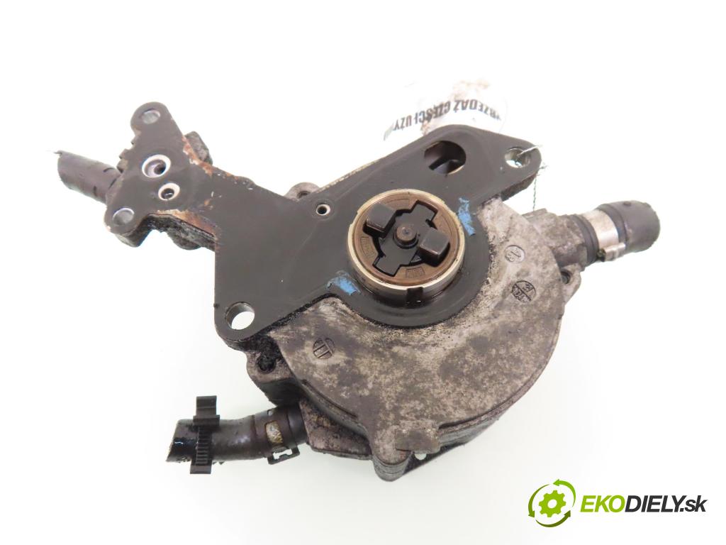 SEAT IBIZA III (6L1) HB 2004 74,00 1.9 TDI - ATD 1896,00 Pumpa vákuová 038145209C