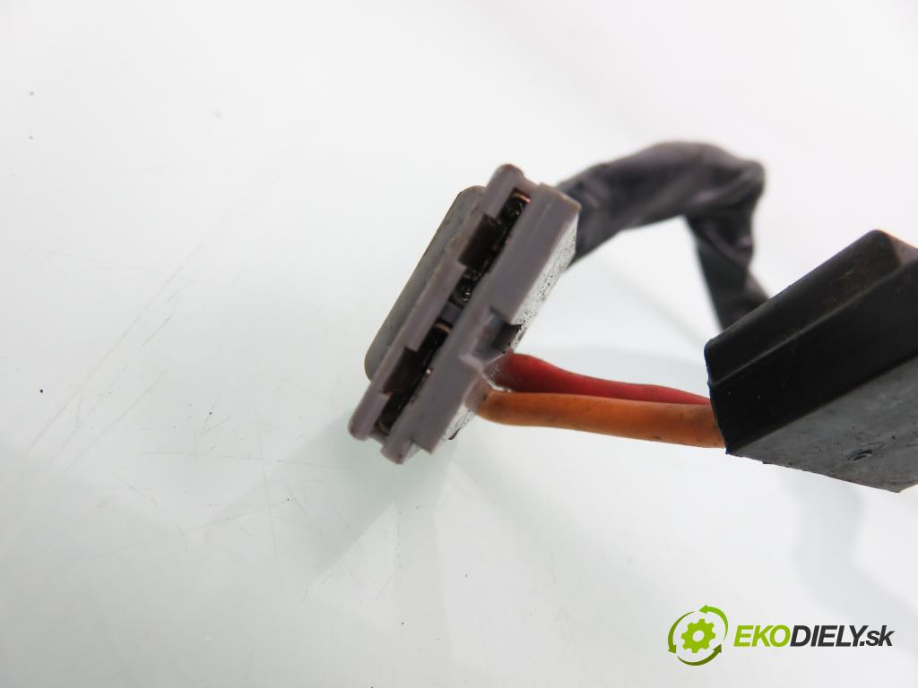 RENAULT LAGUNA I (B56_, 556_) LIFTBACK 1996 84,00 2.0 114 - F3R 722 1998,00 spinačka 8456221 (Spínacia skrinka)