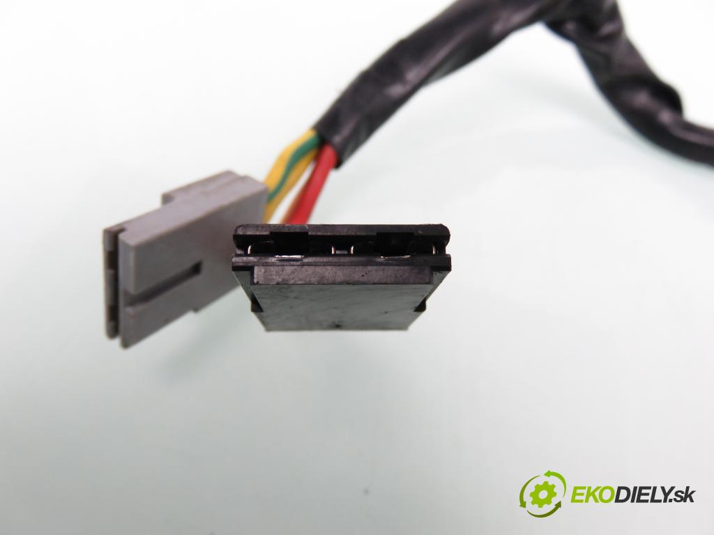 RENAULT LAGUNA I (B56_, 556_) LIFTBACK 1996 84,00 2.0 114 - F3R 722 1998,00 spinačka 8456221 (Spínacia skrinka)