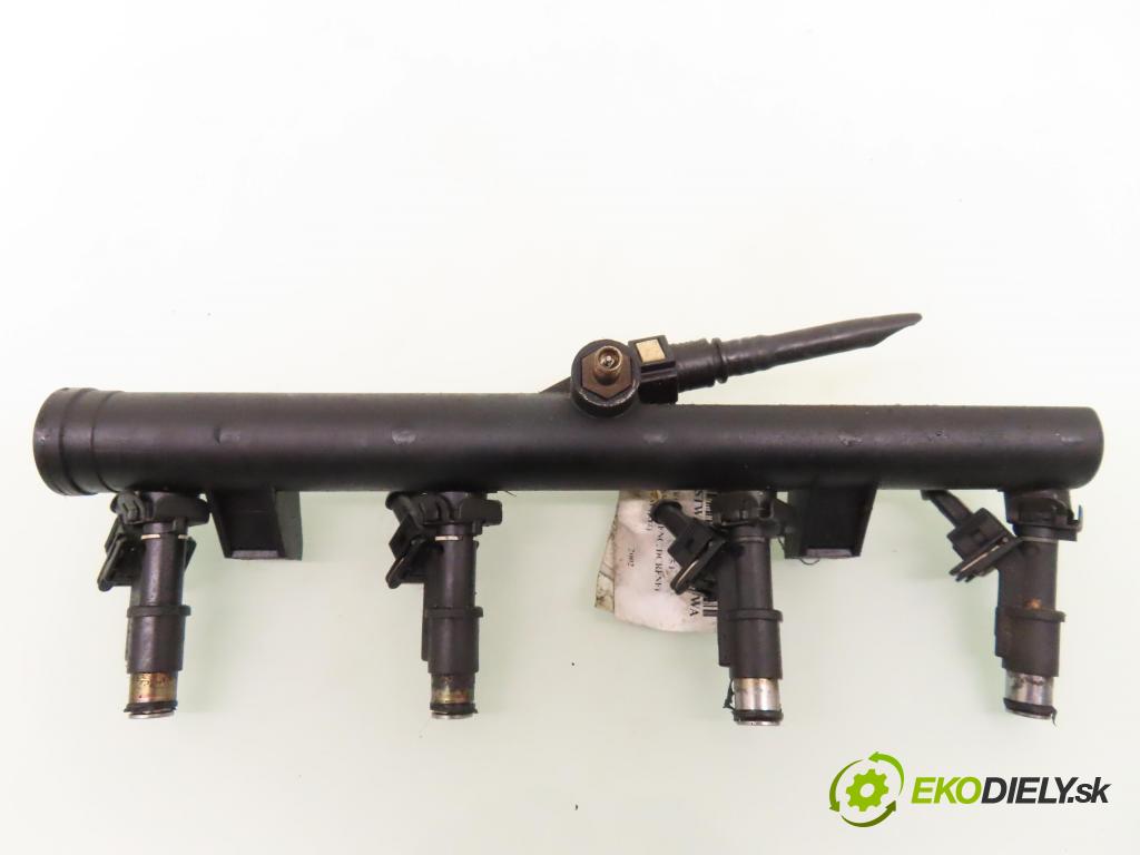 CITROEN C5 I (DC_) LIFTBACK 2002 100,00 2.0 16V (DCRFNC, DCRFNF) - RFN (EW10J4) 1997,00 Lišta vstrekovacia 01F003A ; 9628084680 (Vstrekovacia lišta)