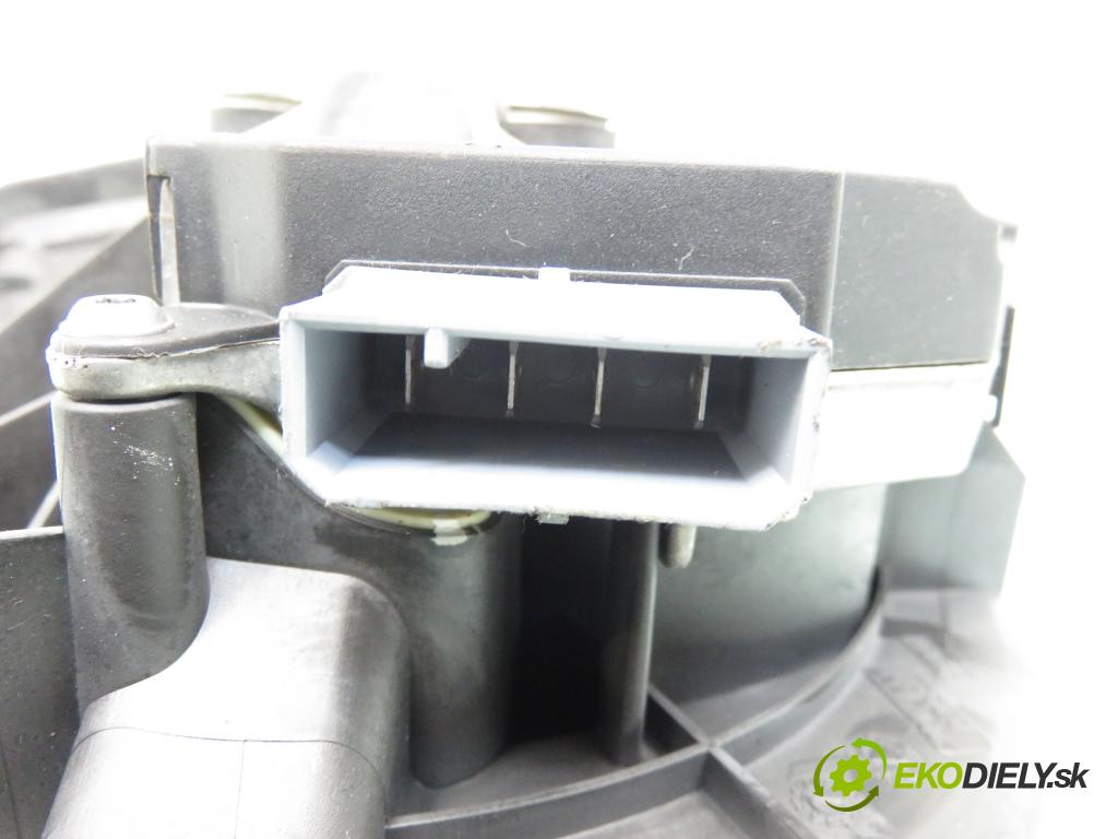 OPEL VECTRA C GTS (Z02) HB 2003 86,00 2.2 DTI 16V 117 - Y 22 DTR 2172,00 Ventilátor vetráku 0007188H ; 73421312U