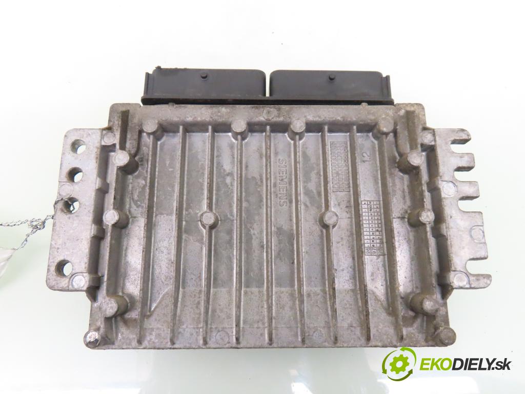 RENAULT MEGANE I (BA0/1_) COUPE 2002 79,00 1.6 16V 107 - K4M 708 1598,00 Riadiaca jednotka Motor S110030034A ; 7700115210