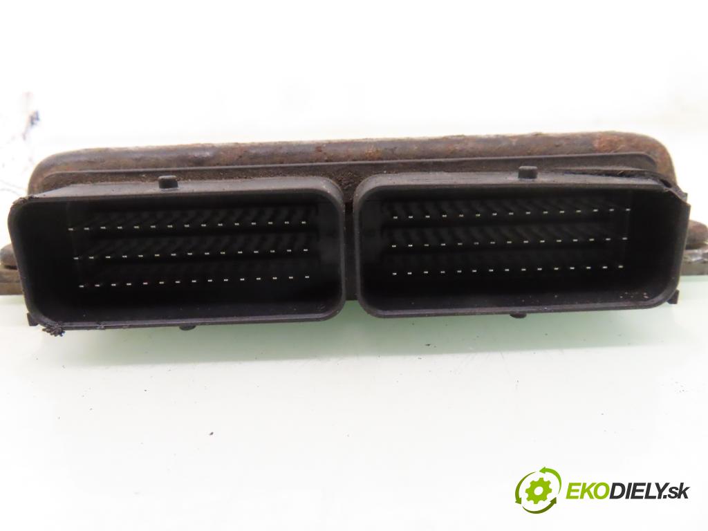 RENAULT MEGANE I (BA0/1_) COUPE 2002 79,00 1.6 16V 107 - K4M 708 1598,00 Riadiaca jednotka Motor S110030034A ; 7700115210