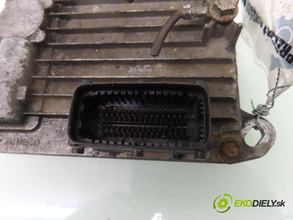 OPEL SIGNUM HB 2003 114,00 2.2 direct - Z 22 YH 2198,00 Riadiaca jednotka Motor 55351342 ; 5WS08023