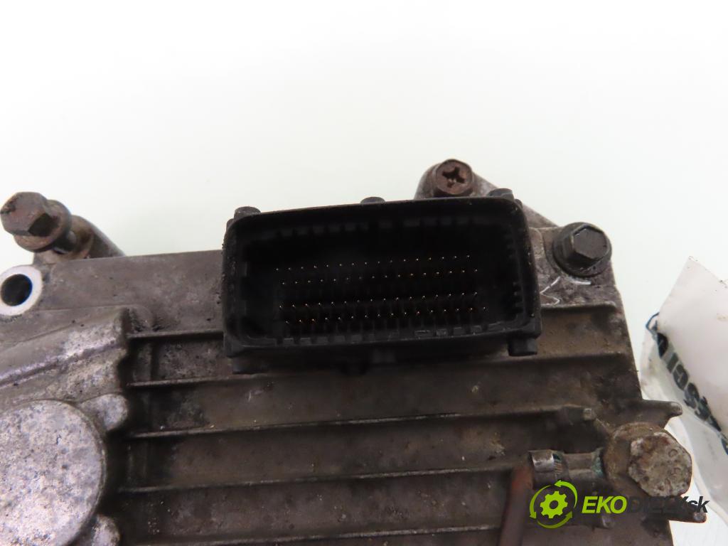 OPEL SIGNUM HB 2003 114,00 2.2 direct - Z 22 YH 2198,00 Riadiaca jednotka Motor 55351342 ; 5WS08023