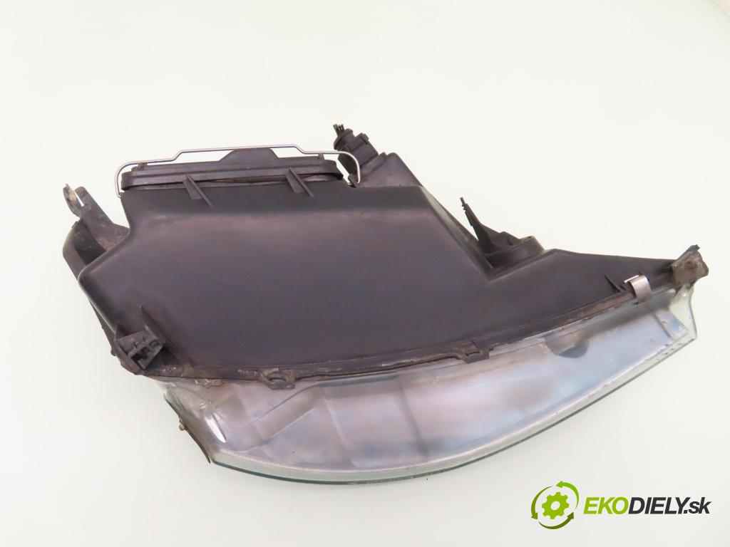 FORD FOCUS (DAW, DBW) HB 2003 85,00 1.8 TDCi - F9DA 1753,00 světlo LP 2M5113W030BE