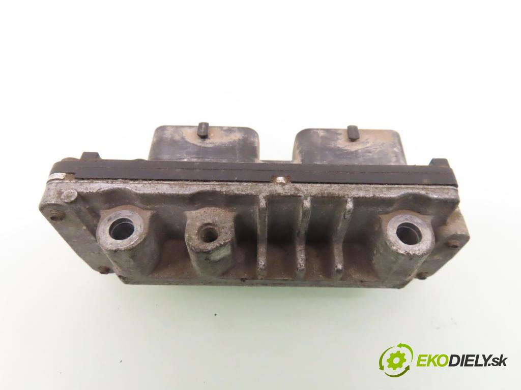 FIAT PUNTO (188_) HB 2000 44,00 1.2 60 - 188 A4.000 1242,00 Riadiaca jednotka Motor IAW59FM2 ; 6160038904 ; 46760606