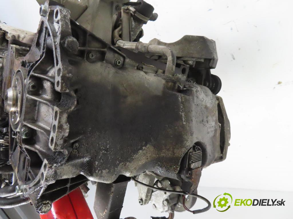 VW PASSAT B5.5 Variant (3B6) KOMBI 2002 110,00 1.8 T 20V - AWT 1781,00 Motor benz. AWT