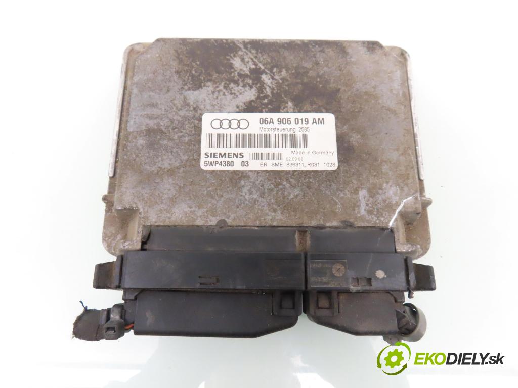 AUDI A3 (8L1) HB 1998 74,00 1.6 - AKL 1595,00 Riadiaca jednotka Motor 06A906019AM ; 5WP4380