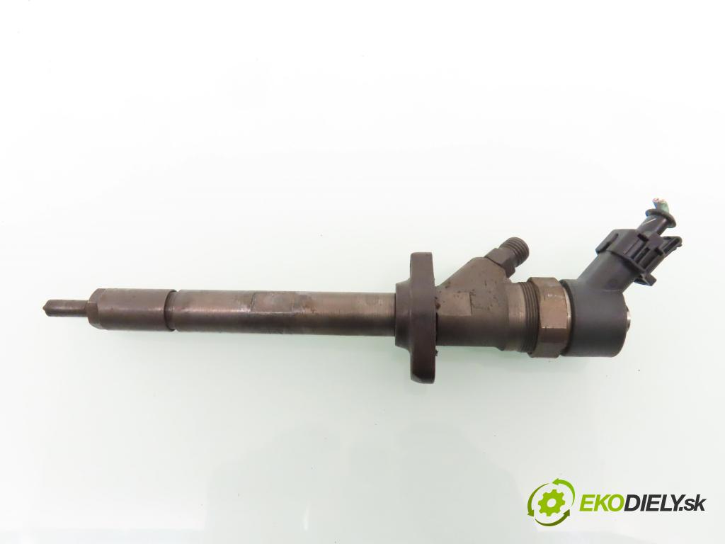CITROEN C5 I Break (DE_) KOMBI 2003 98,00 2.2 HDi (DE4HXB, DE4HXE) - 4HX (DW12TED4/FAP) 2179,00 vstřikovač 0445110036 ; 9637277980 (Vstřikovače)