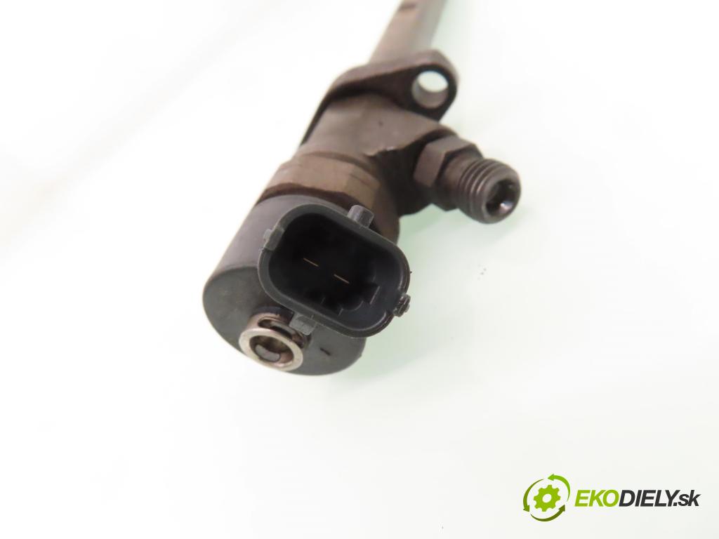 CITROEN C5 I Break (DE_) KOMBI 2003 98,00 2.2 HDi (DE4HXB, DE4HXE) - 4HX (DW12TED4/FAP) 2179,00 vstřikovač 0445110036 ; 9637277980 (Vstřikovače)