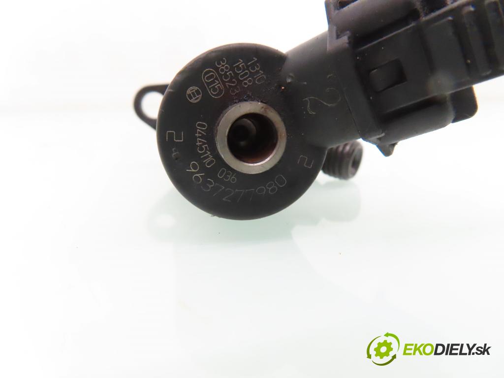 CITROEN C5 I Break (DE_) KOMBI 2003 98,00 2.2 HDi (DE4HXB, DE4HXE) - 4HX (DW12TED4/FAP) 2179,00 vstřikovač 0445110036 ; 9637277980 (Vstřikovače)