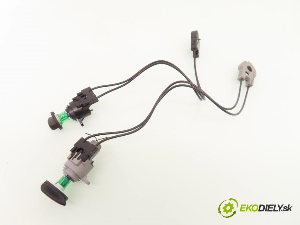 FORD FOCUS Turnier (DNW) KOMBI 2000 66,00 1.8 TDDi 90 - C9DA 1753,00 Lanko panel kúrenia 98AB11503AH ; 98AB11504AH