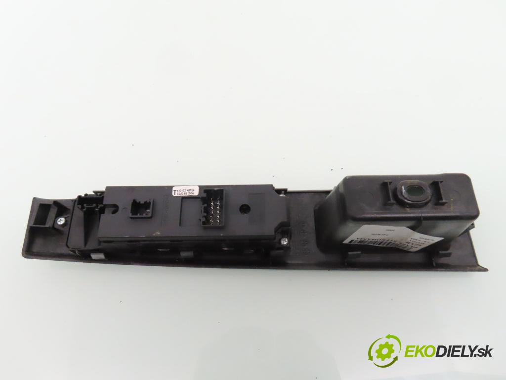 MAZDA 5 (CR19) MINIVAN 2006 107,00 2 - LFF7 1999,00 Panel ovládaní oken CC65684L6C ; CC65684L6