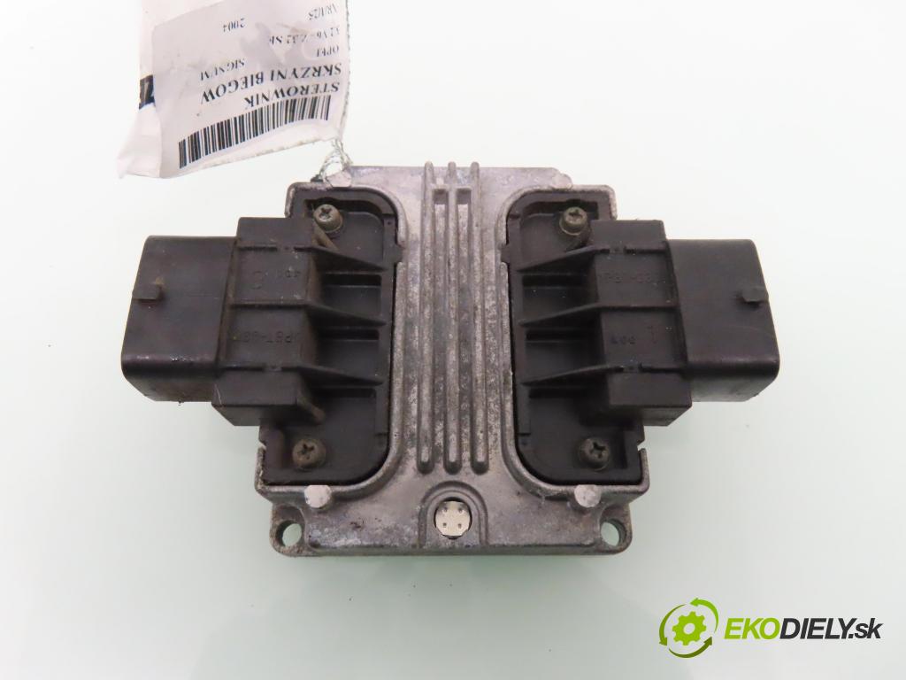 OPEL SIGNUM HB 2004 155,00 3.2 V6 - Z 32 SE 3175,00 Riadiaca jednotka prevodovky 55353021