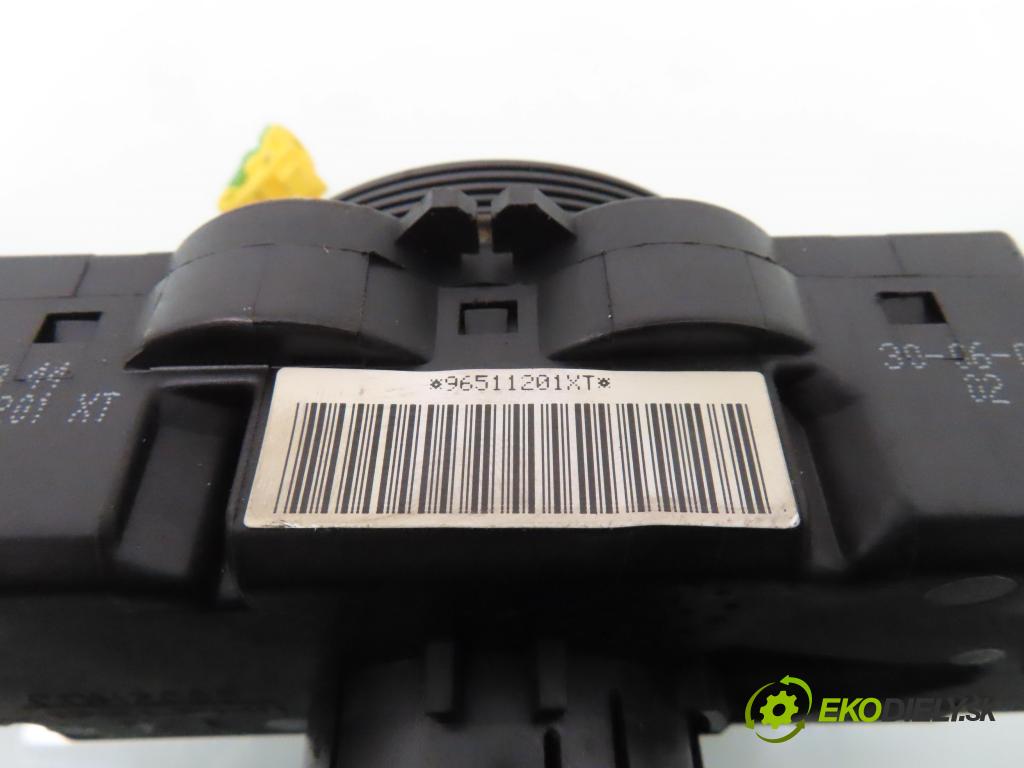 CITROEN C5 I Break (DE_) KOMBI 2003 98,00 2.2 HDi (DE4HXB, DE4HXE) - 4HX (DW12TED4/FAP) 2179,00 páčka/prepínač 96511201XT ; COM2000