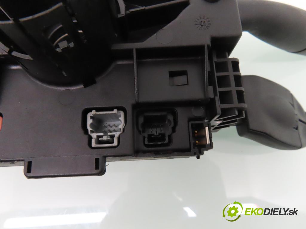 CITROEN C5 I Break (DE_) KOMBI 2003 98,00 2.2 HDi (DE4HXB, DE4HXE) - 4HX (DW12TED4/FAP) 2179,00 páčka/prepínač 96511201XT ; COM2000