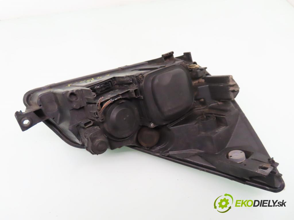 RENAULT ESPACE IV (JK0/1_) MINIVAN 2007 96,00 2.0 dCi 131 - M9R 740 1995,00 Svetlo LP 7701064406 ; 89901128