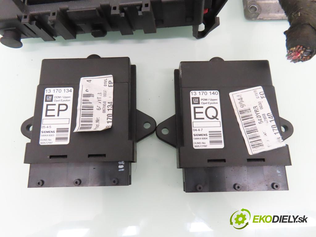 OPEL SIGNUM HB 2004 155,00 3.2 V6 - Z 32 SE 3175,00 spinačka / imobilizéra IMMO / Riadiaca jednotka 0261208049 ; 55351519 ; 13162134DL
