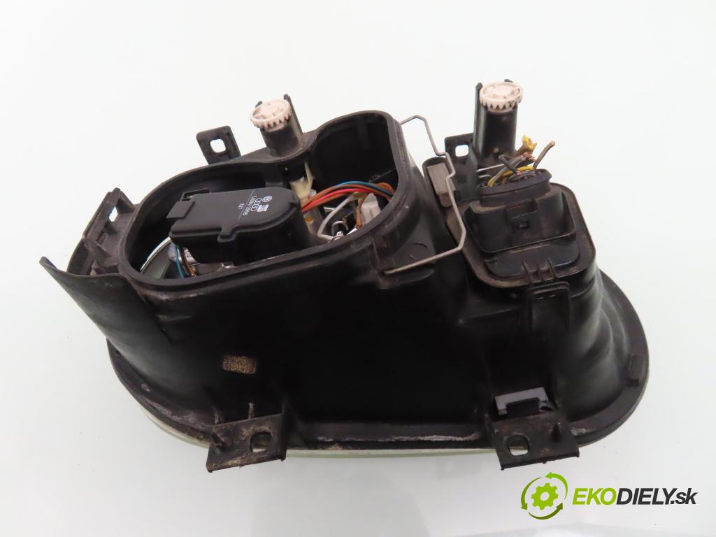 VW GOLF IV (1J1) HB 1997 74,00 1.6 - AKL 1595,00 Svetlo LP 1J1941015C ; 67736930