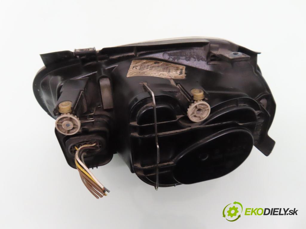 VW GOLF IV (1J1) HB 1997 74,00 1.6 - AKL 1595,00 Svetlo PP 1J1941018C ; 67736945