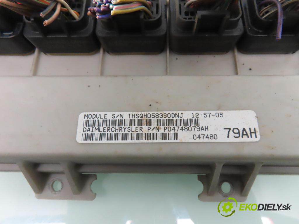 CHRYSLER VOYAGER IV (RG, RS) VAN 2002 105,00 2.5 CRD 143 - ENJ 2499,00 MODUL komfortu P04748079AH