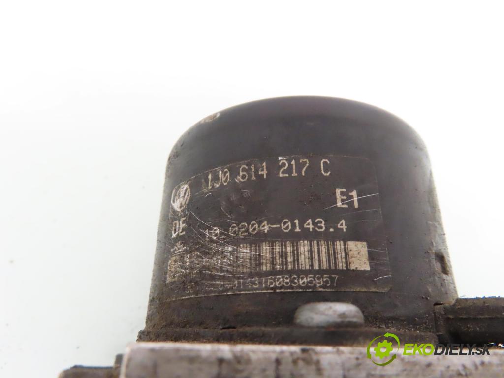 VW GOLF IV (1J1) HB 1998 92,00 1.8 20V 125 - AGN 1781,00 Pumpa ABS 1J0907379H ; 1J0614217C (Pumpa ABS)