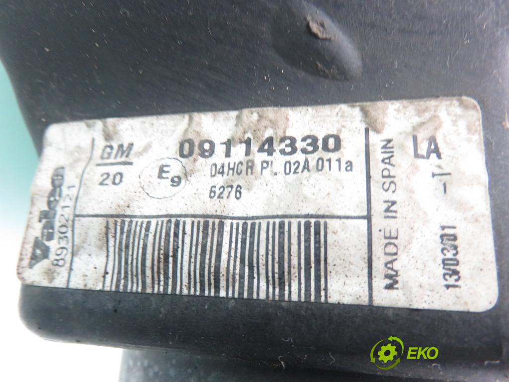 OPEL CORSA C (X01) HB 2001 55,00 1.2 16V 75 - Z 12 XE 1199,00 světlo PP 09114330